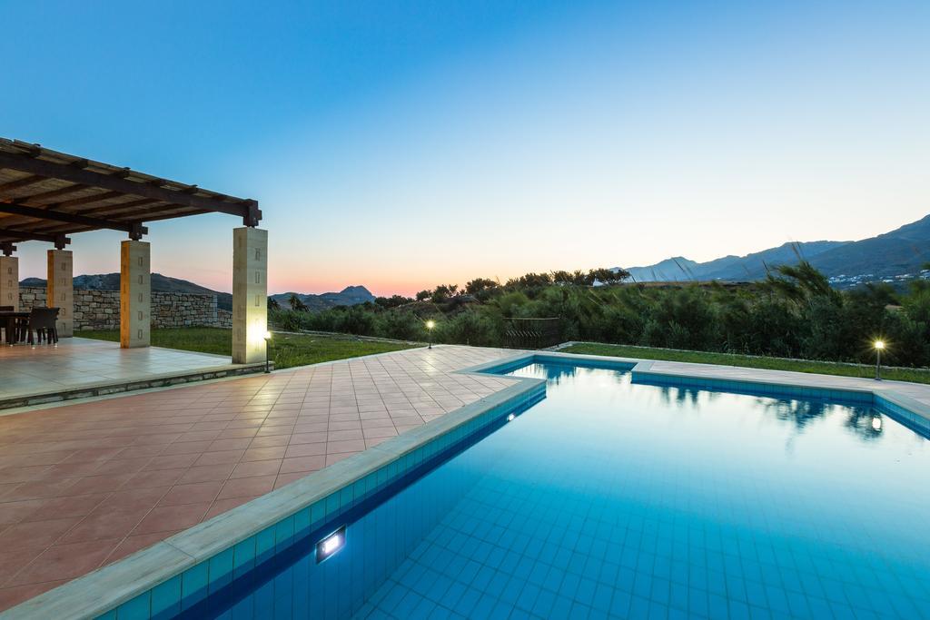 Poseidon Villa, Nestled In The Picturesque South, By Thinkvilla Lefkogeia Eksteriør bilde