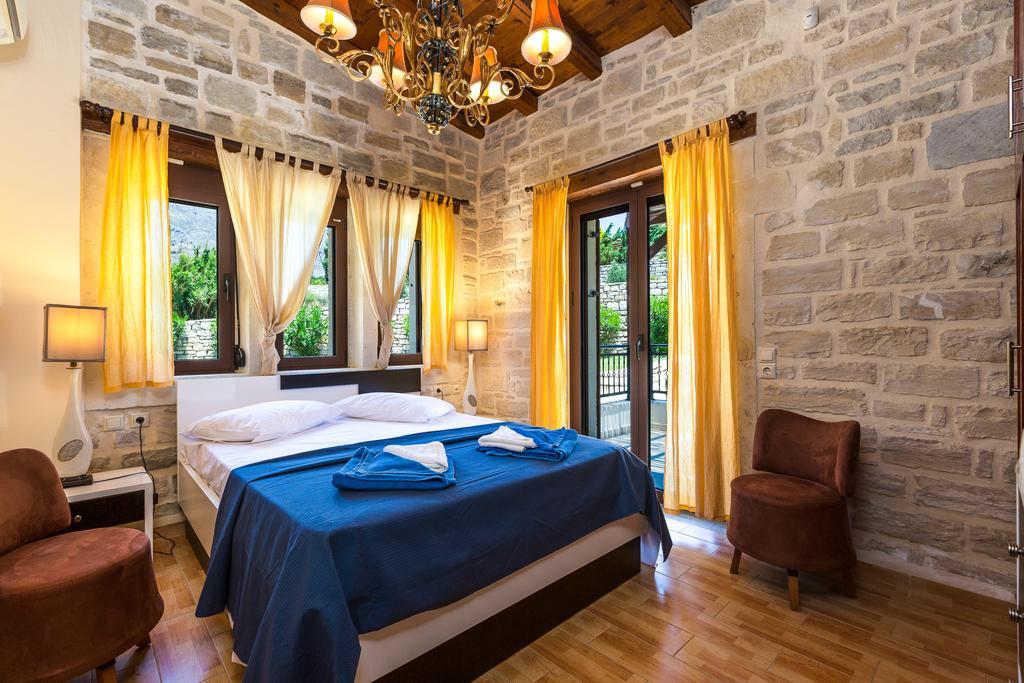Poseidon Villa, Nestled In The Picturesque South, By Thinkvilla Lefkogeia Eksteriør bilde