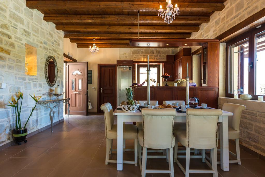 Poseidon Villa, Nestled In The Picturesque South, By Thinkvilla Lefkogeia Eksteriør bilde